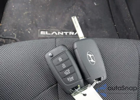 2025 Hyundai Elantra Se from USA, damaged, VIN KMHLL4DG6SU938448